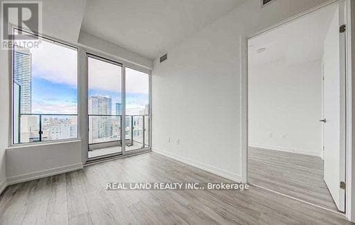 Apartment – Address not available, – photo 1