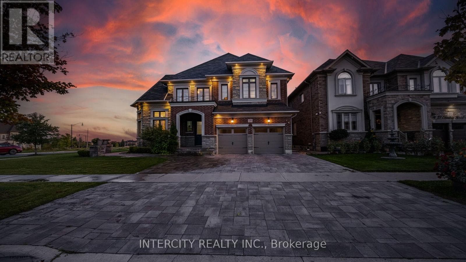 House – 29 CHIMING ROAD, Brampton – photo 1