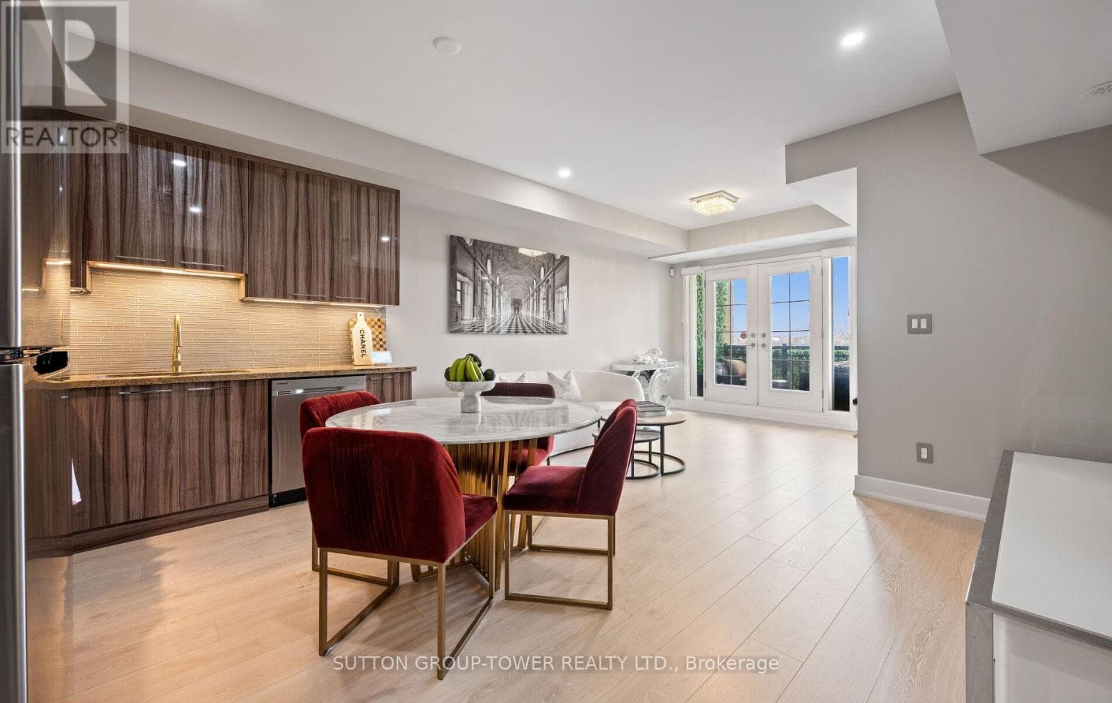 Row / Townhouse – C26 - 26 BRUCE STREET, Vaughan – photo 1