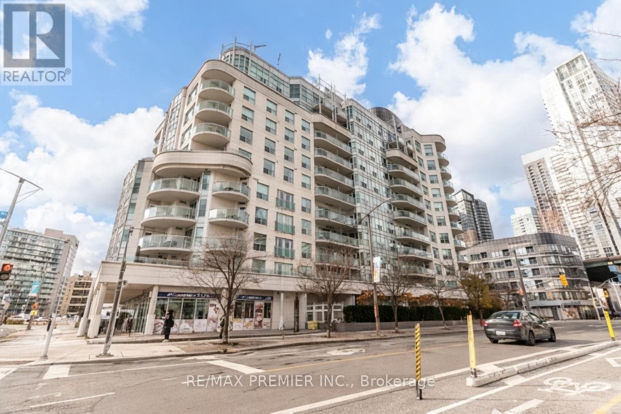 Apartment – 719 - 600 QUEENS QUAY W, Toronto – photo 1