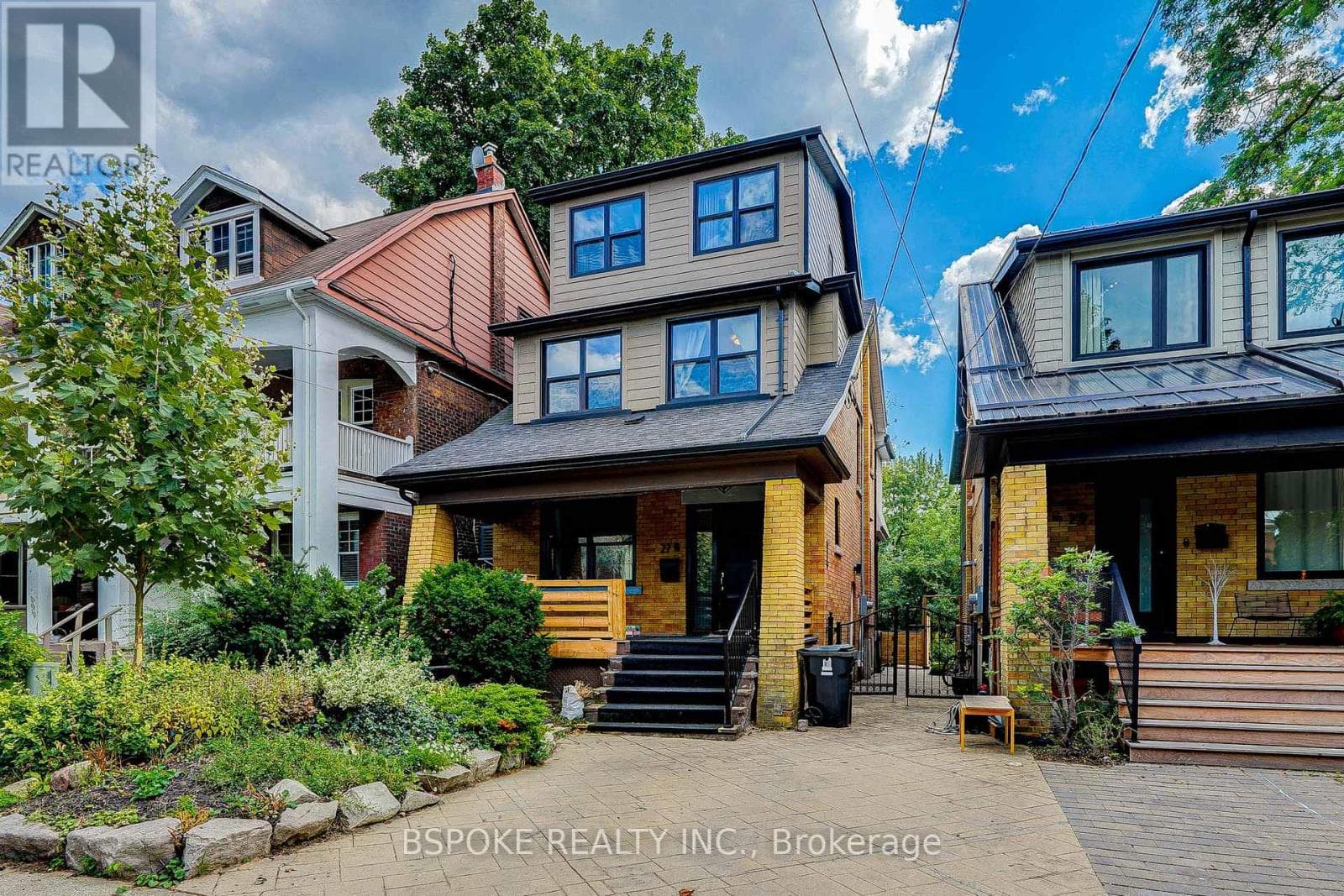 House – 27 ROWLAND STREET, Toronto – photo 1