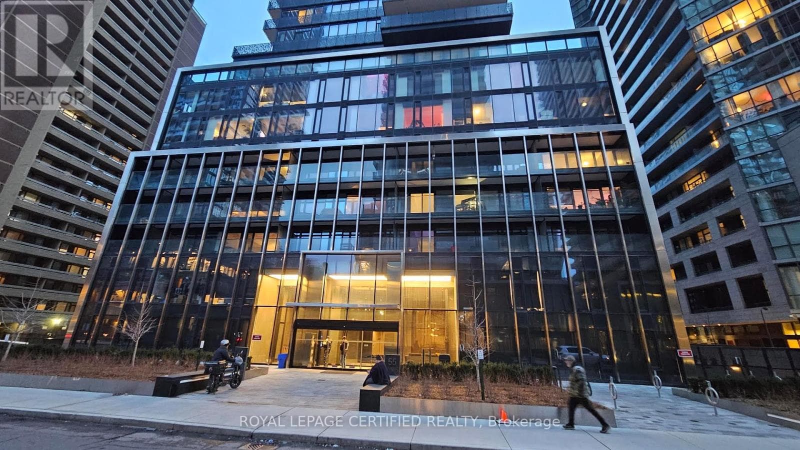 Apartment – 4809 - 55 CHARLES STREET, Toronto – photo 1