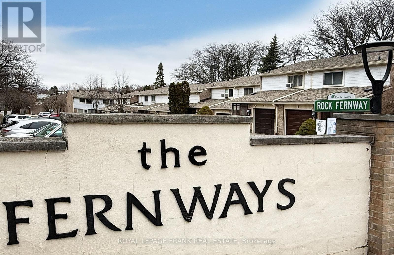 Row / Townhouse – 262 - 3 ROCK FERN WAY, Toronto – photo 1