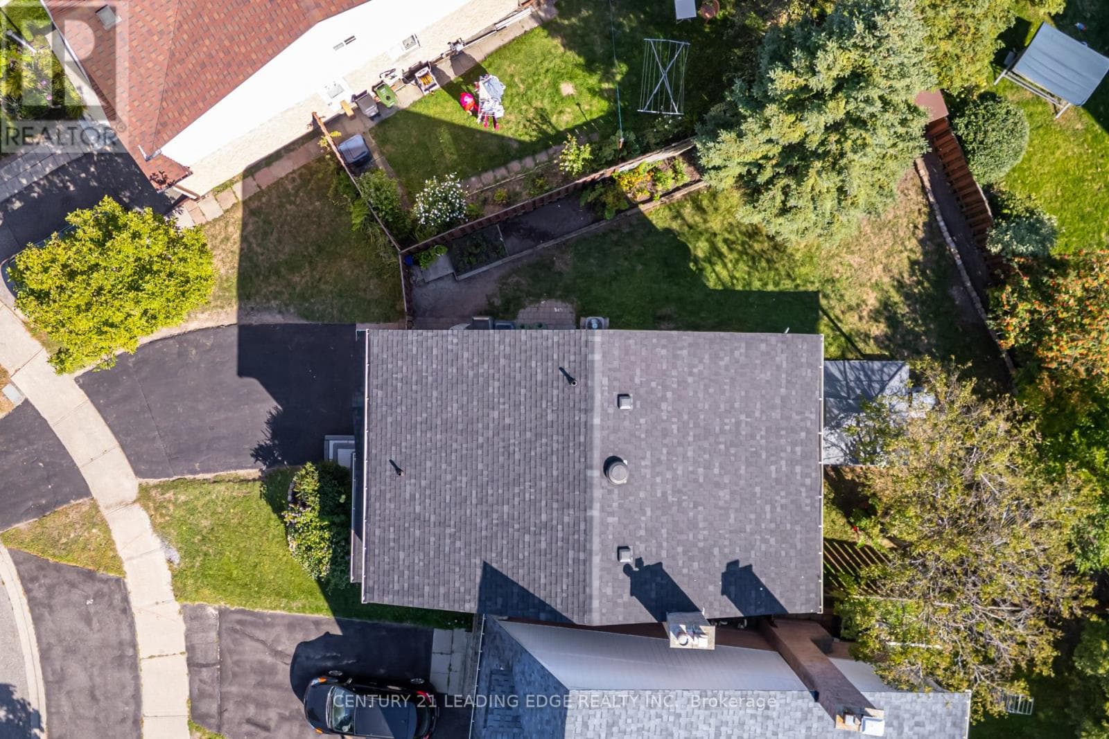 House – 6 WHEATON GROVE, Toronto – photo 1