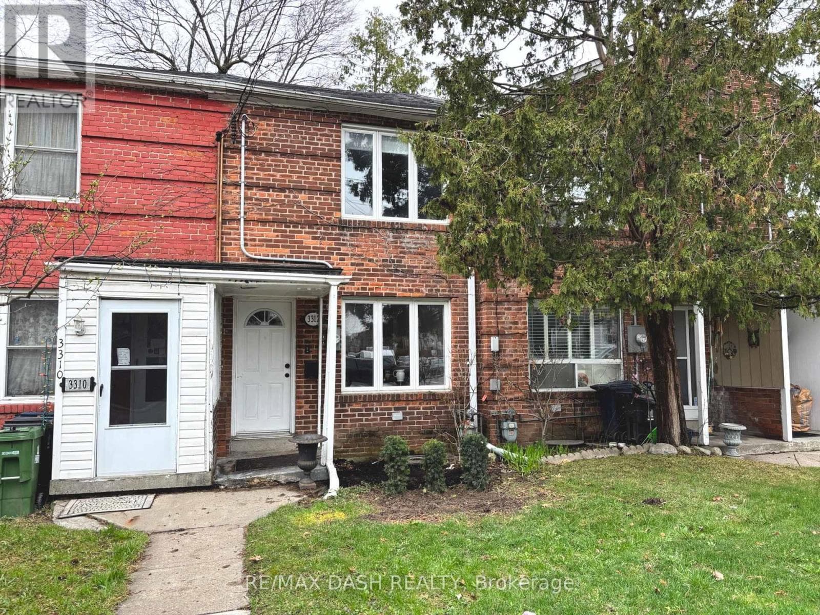 Row / Townhouse – 3312 BATHURST STREET, Toronto – photo 1