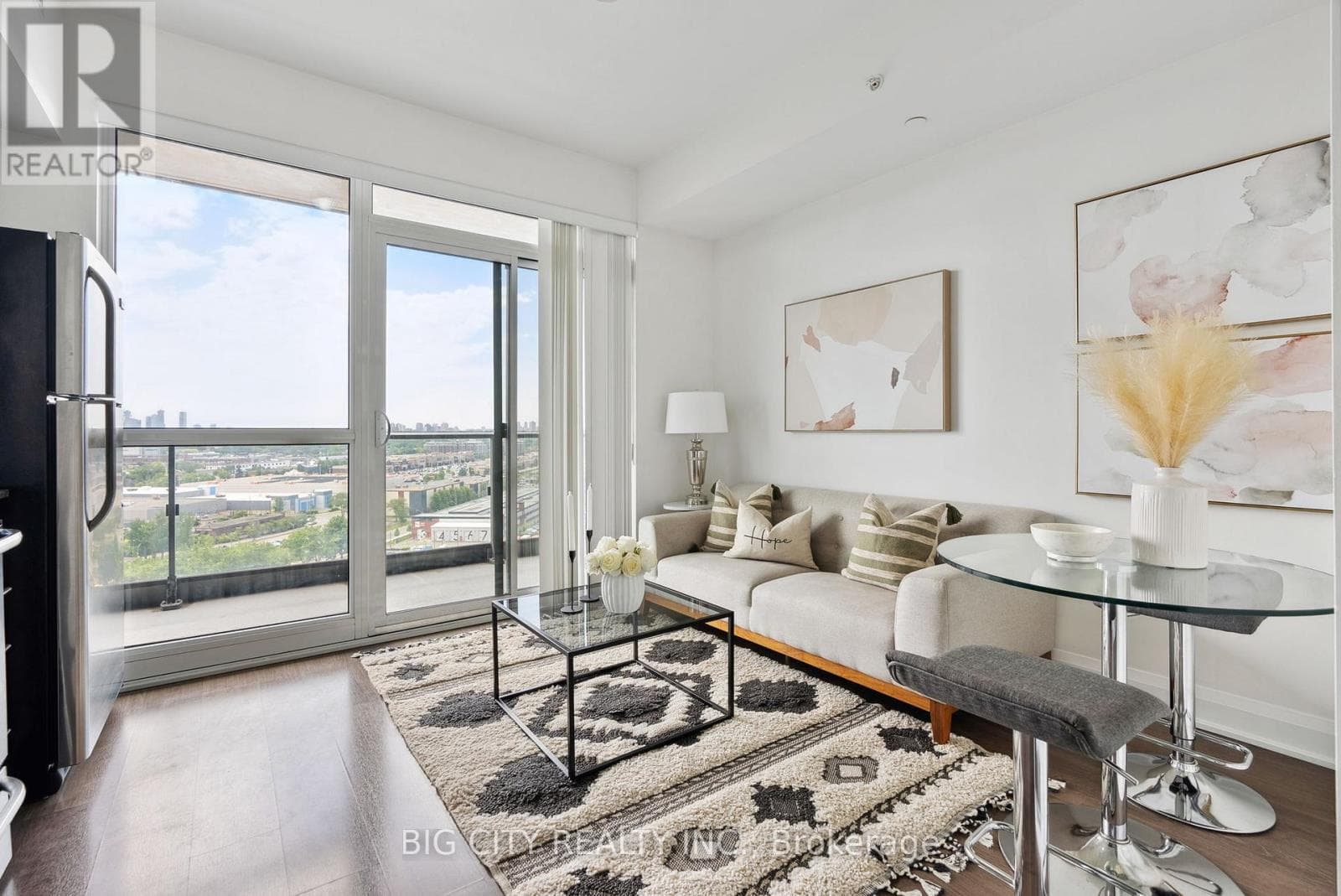 Apartment – 1609 - 160 VANDERHOOF AVENUE, Toronto – photo 1