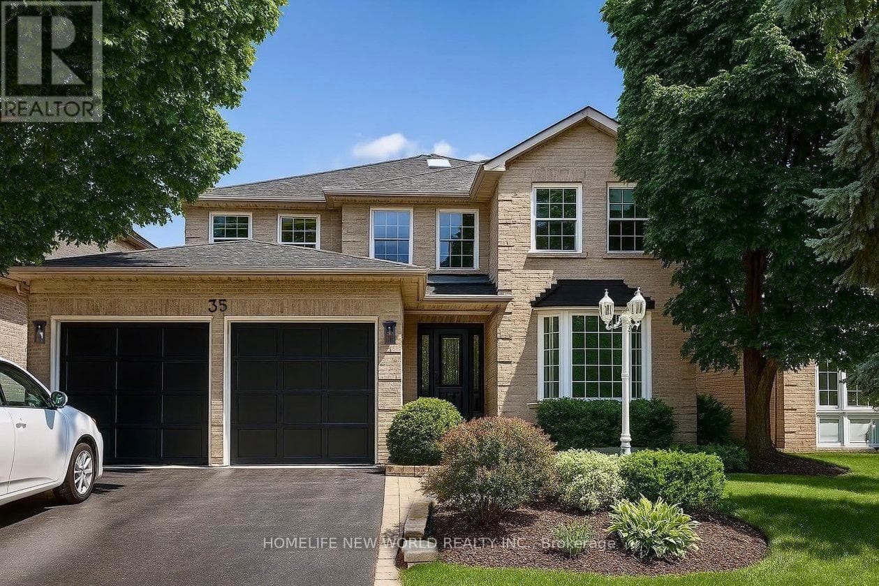 House – 35 CHIPPERFIELD CRESCENT, Whitby – photo 1