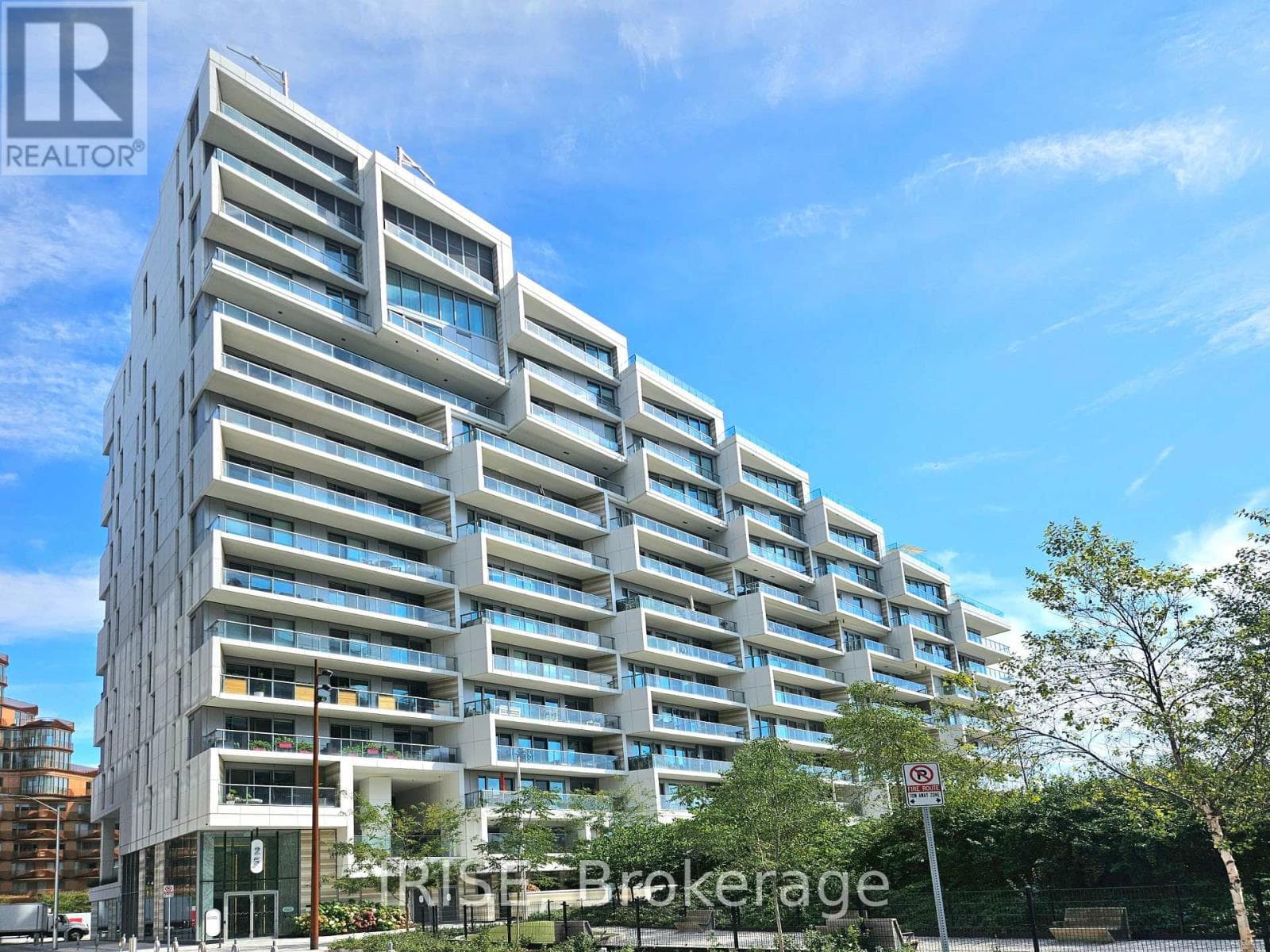Apartment – 215 - 118 MERCHANTS' WHARF, Toronto – photo 1
