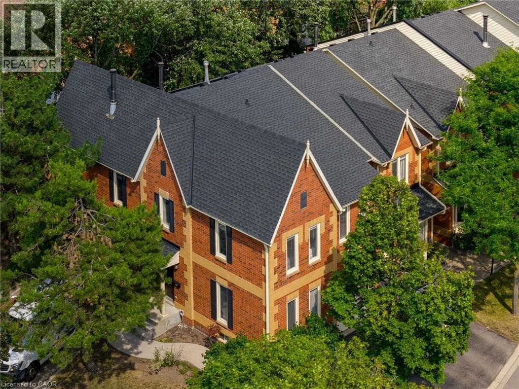 Row / Townhouse – 2006 GLENADA Crescent Unit# 7, Oakville – photo 1