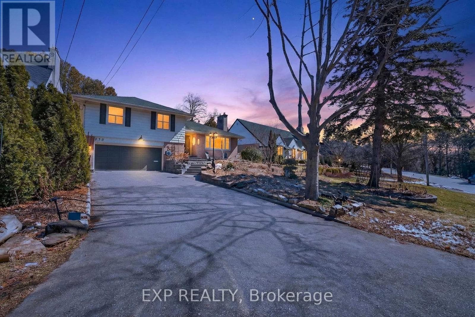 House – 230 GLENWOOD CRESCENT, Oshawa – photo 1