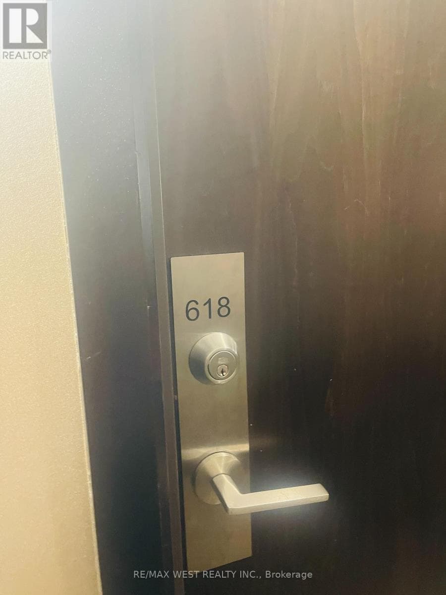 Apartment – 618 - 7608 YONGE STREET, Vaughan – photo 1