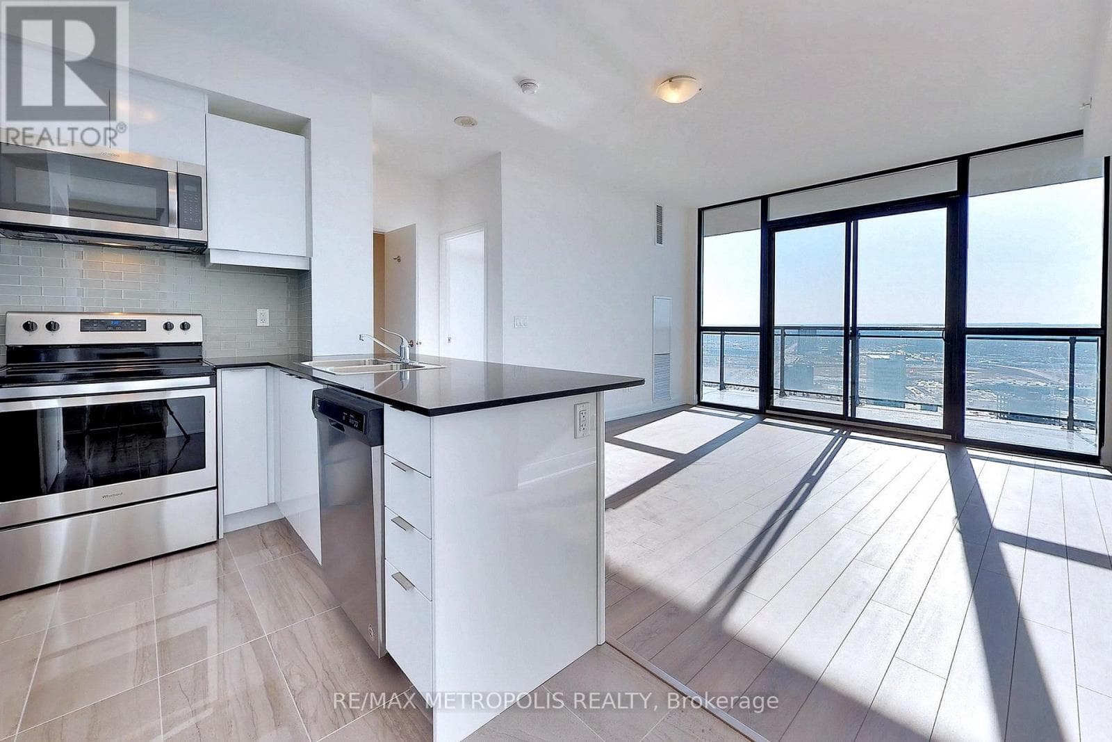 Apartment – 3405 - 2910 HIGHWAY 7, Vaughan – photo 1