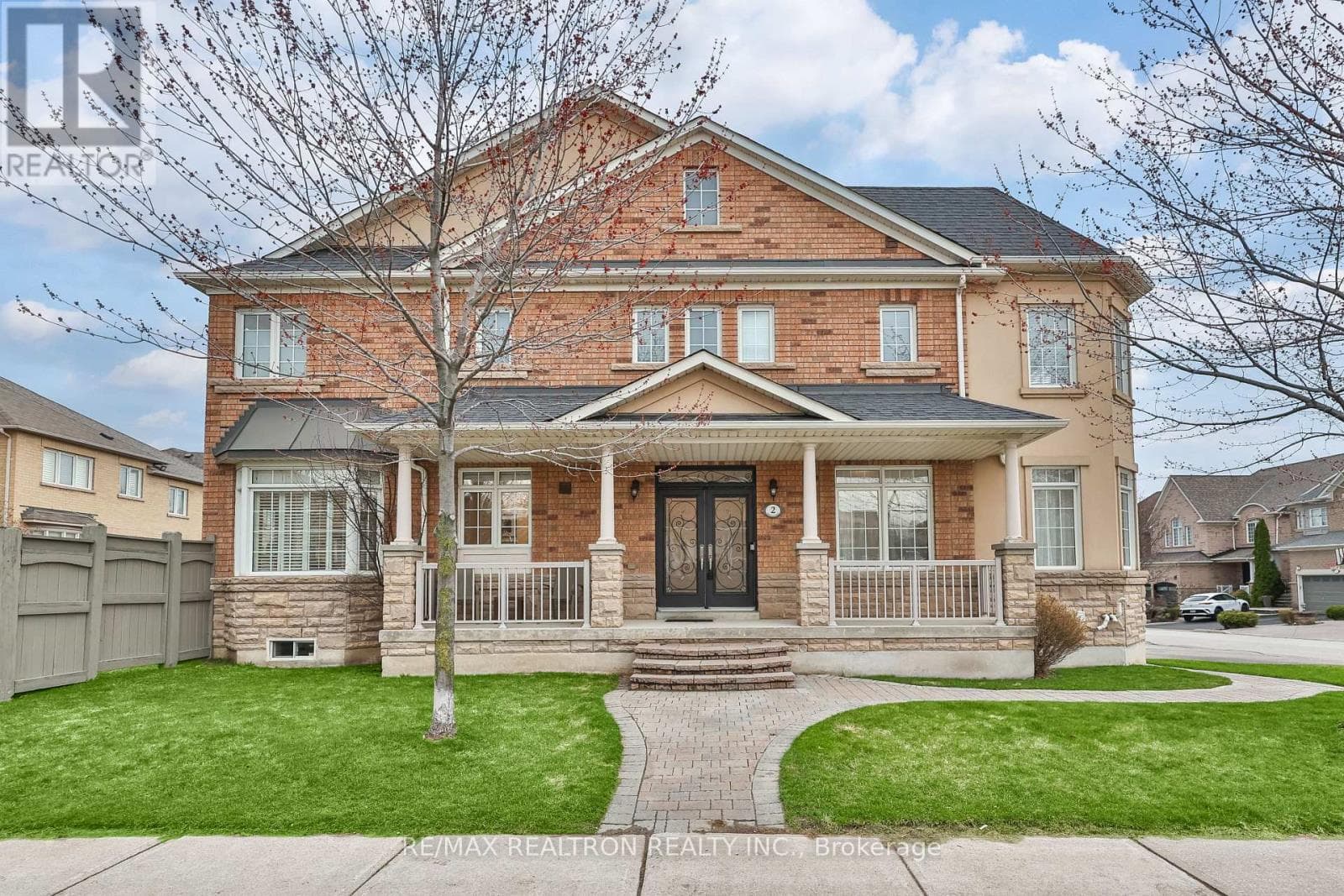 House – 2 SERENE WAY, Vaughan – photo 1