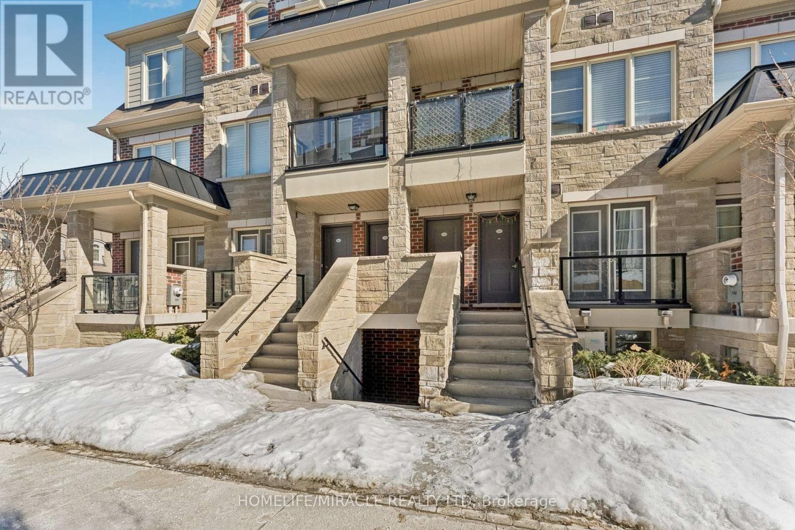 Row / Townhouse – 144 - 200 VETERANS DRIVE, Brampton – photo 1