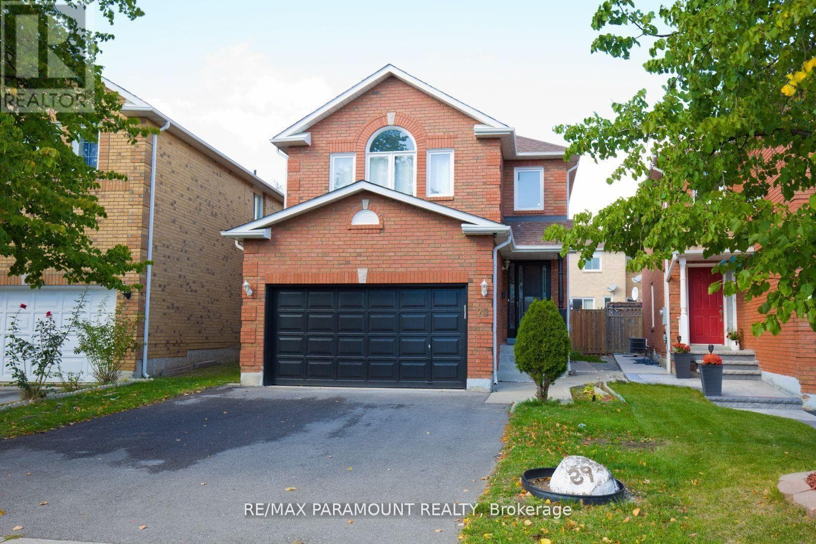 House – UPPER - 29 MUIRLAND CRESCENT, Brampton – photo 1