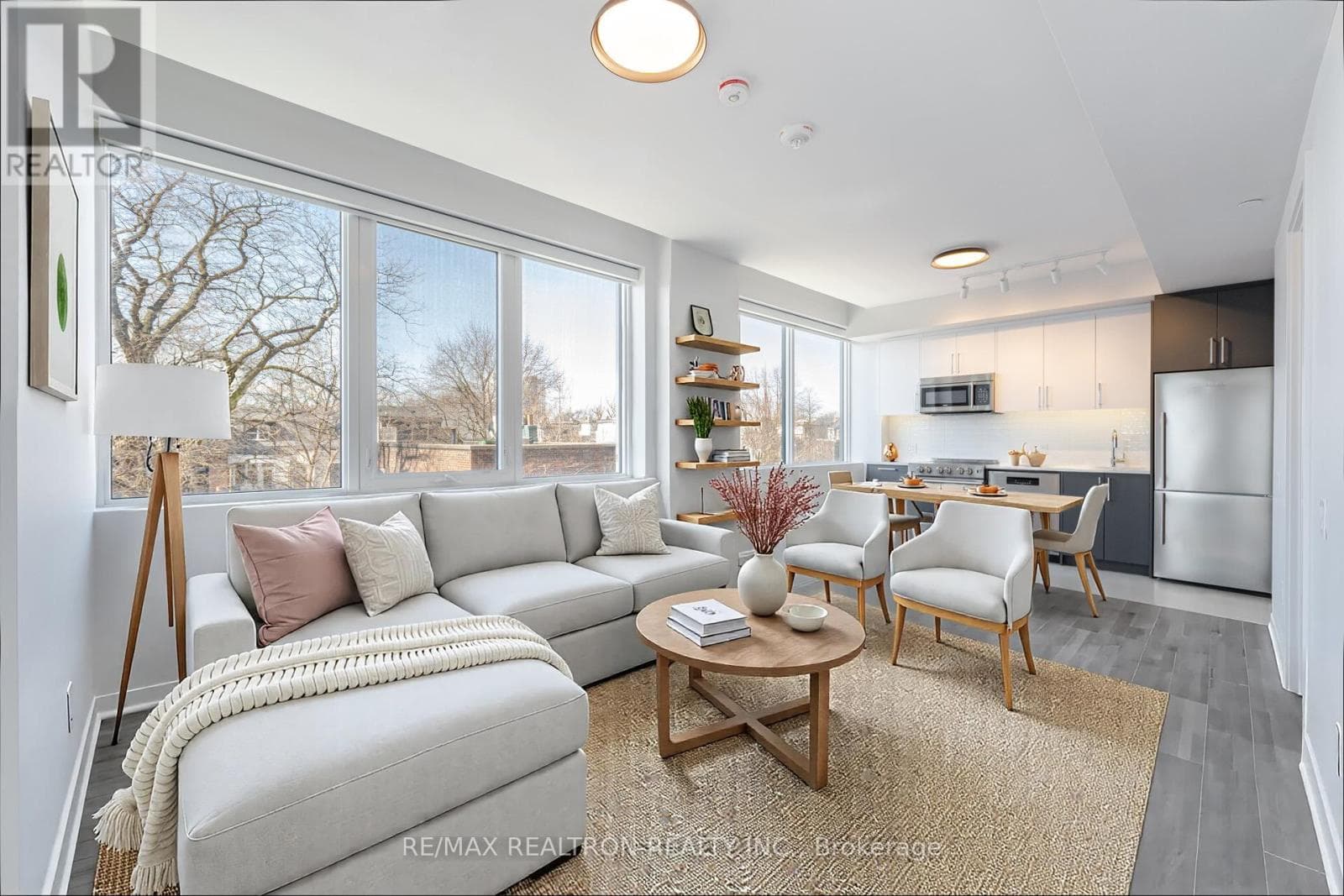 Apartment – 203 - 664 SPADINA AVENUE, Toronto – photo 1