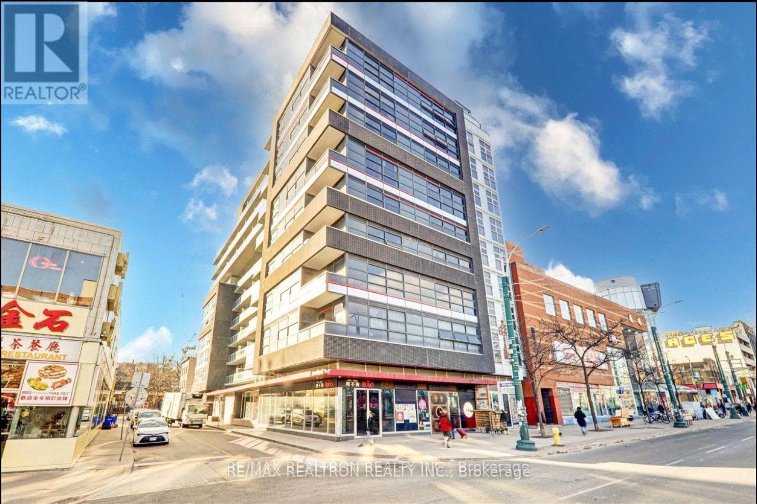 Apartment – 803 - 10 WILLISON SQUARE, Toronto