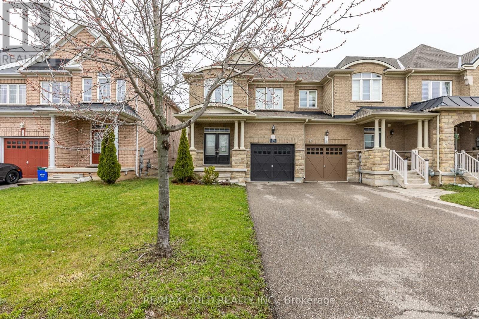 Row / Townhouse – 943 TRANSOM CRESCENT, Milton