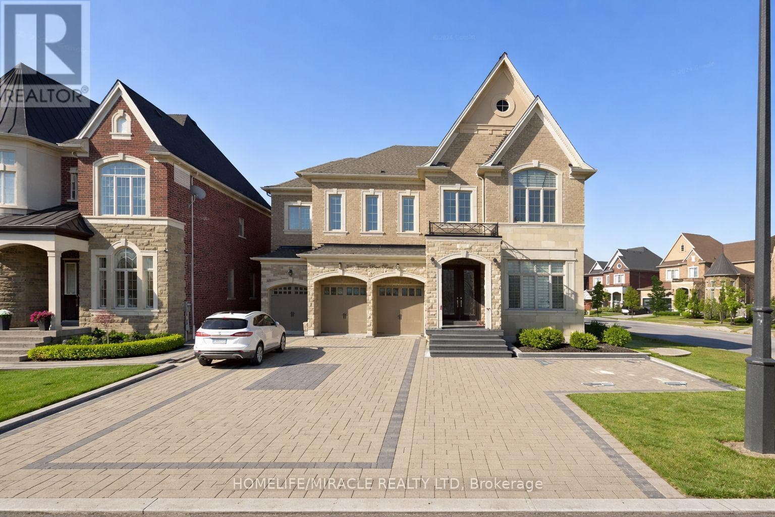 House – 320 TORREY PINES ROAD, Vaughan