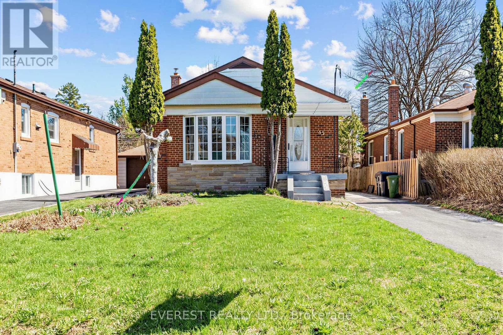 House – 45 KILGREGGAN CRESCENT, Toronto – photo 1