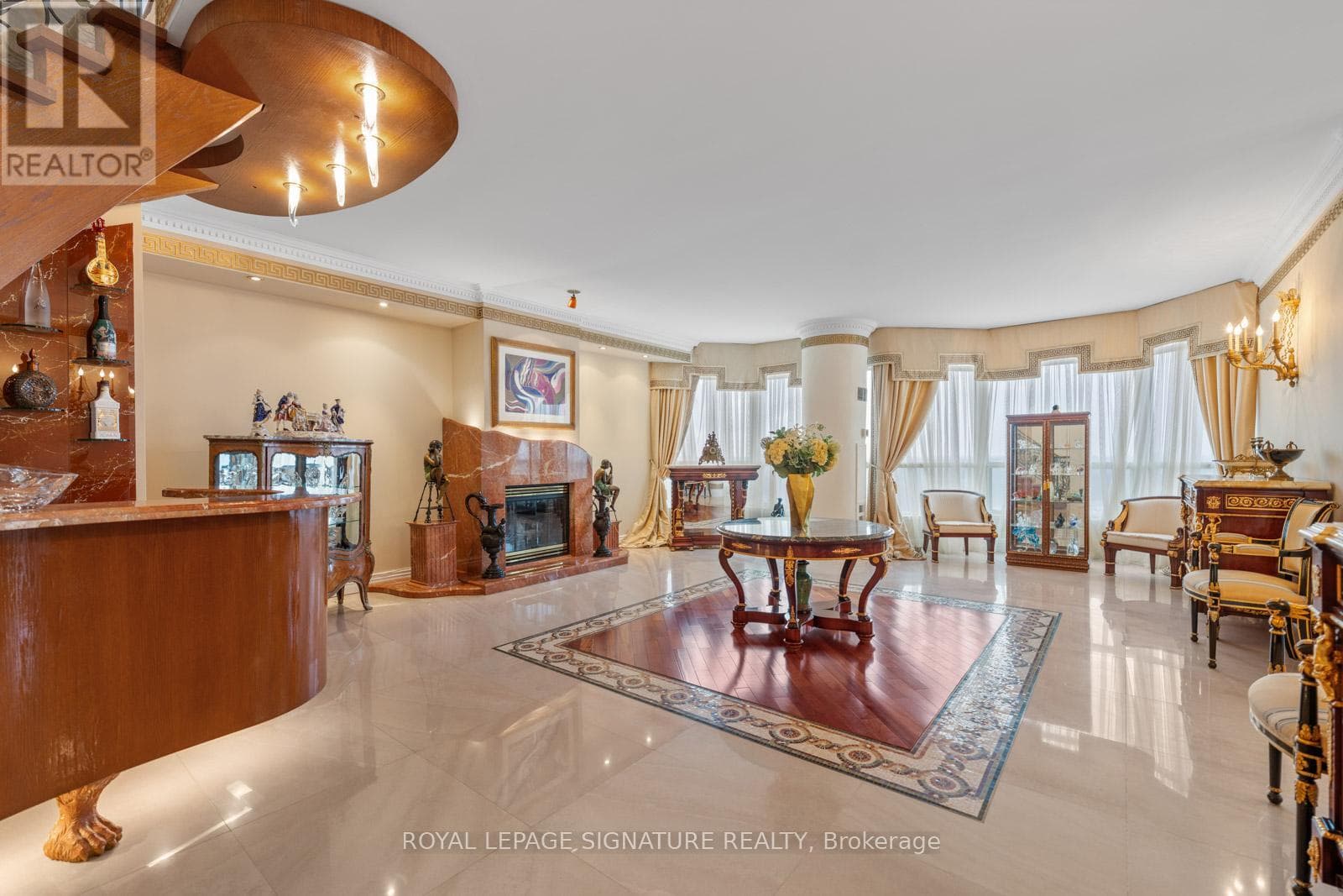 Apartment – PH9 - 7300 YONGE STREET, Vaughan – photo 1