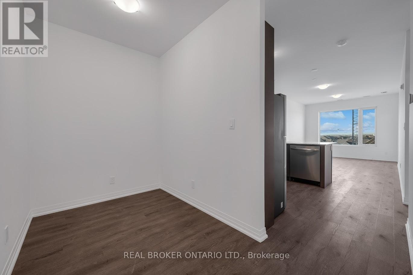 Apartment – 412 - 3265 CARDING MILL TRAIL, Oakville – photo 1