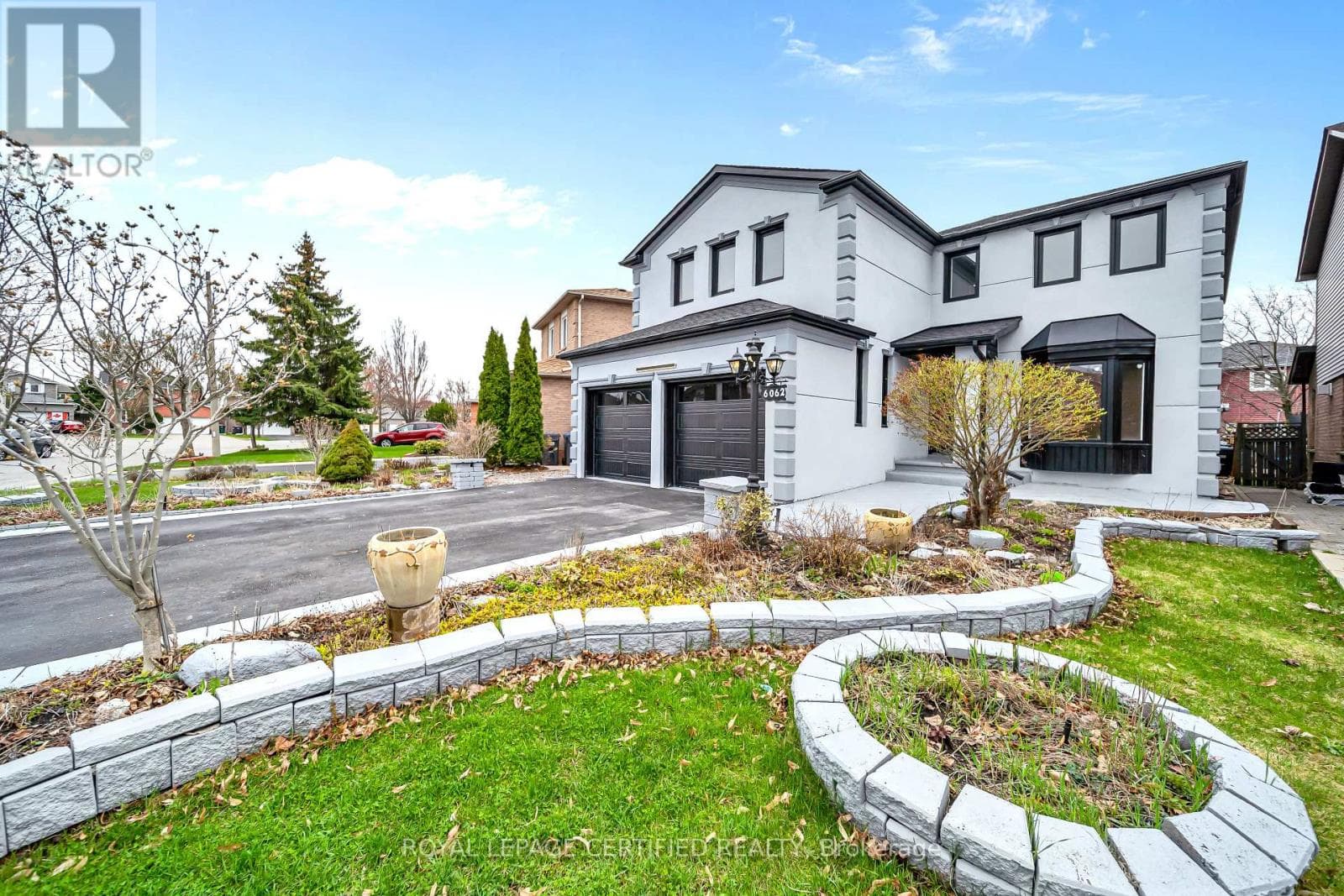 House – 6062 PRAIRIE CIRCLE, Mississauga – photo 1