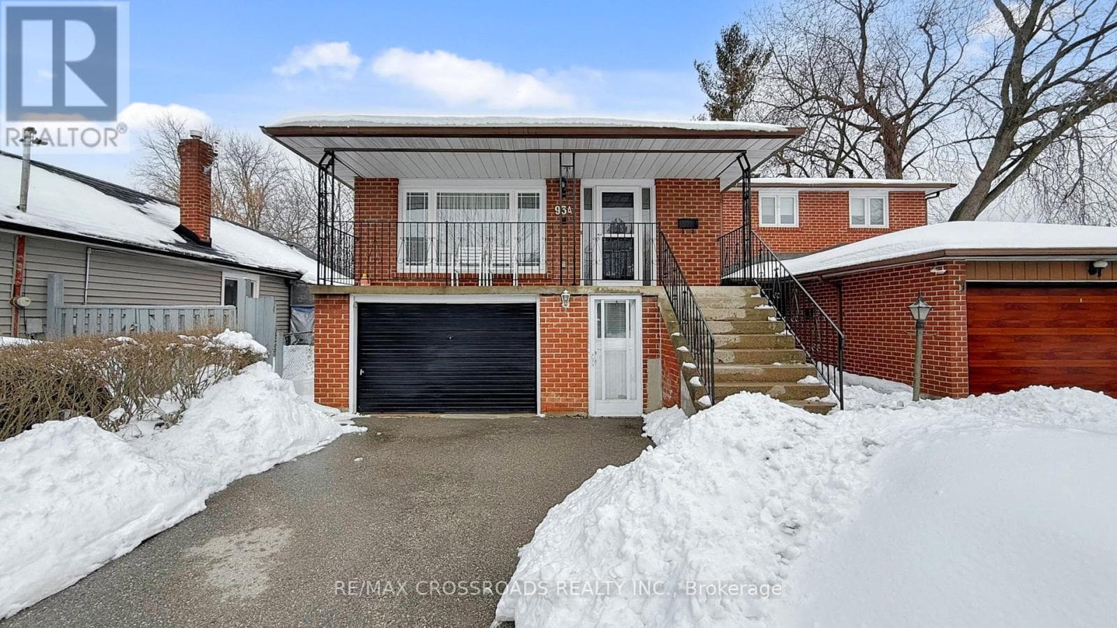 House – 93A WANSTEAD AVENUE, Toronto – photo 1