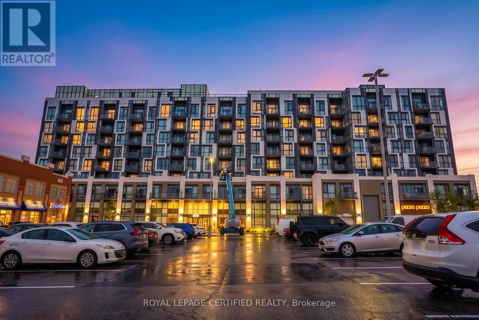 Apartment – 412 - 509 DUNDAS STREET W, Oakville – photo 1