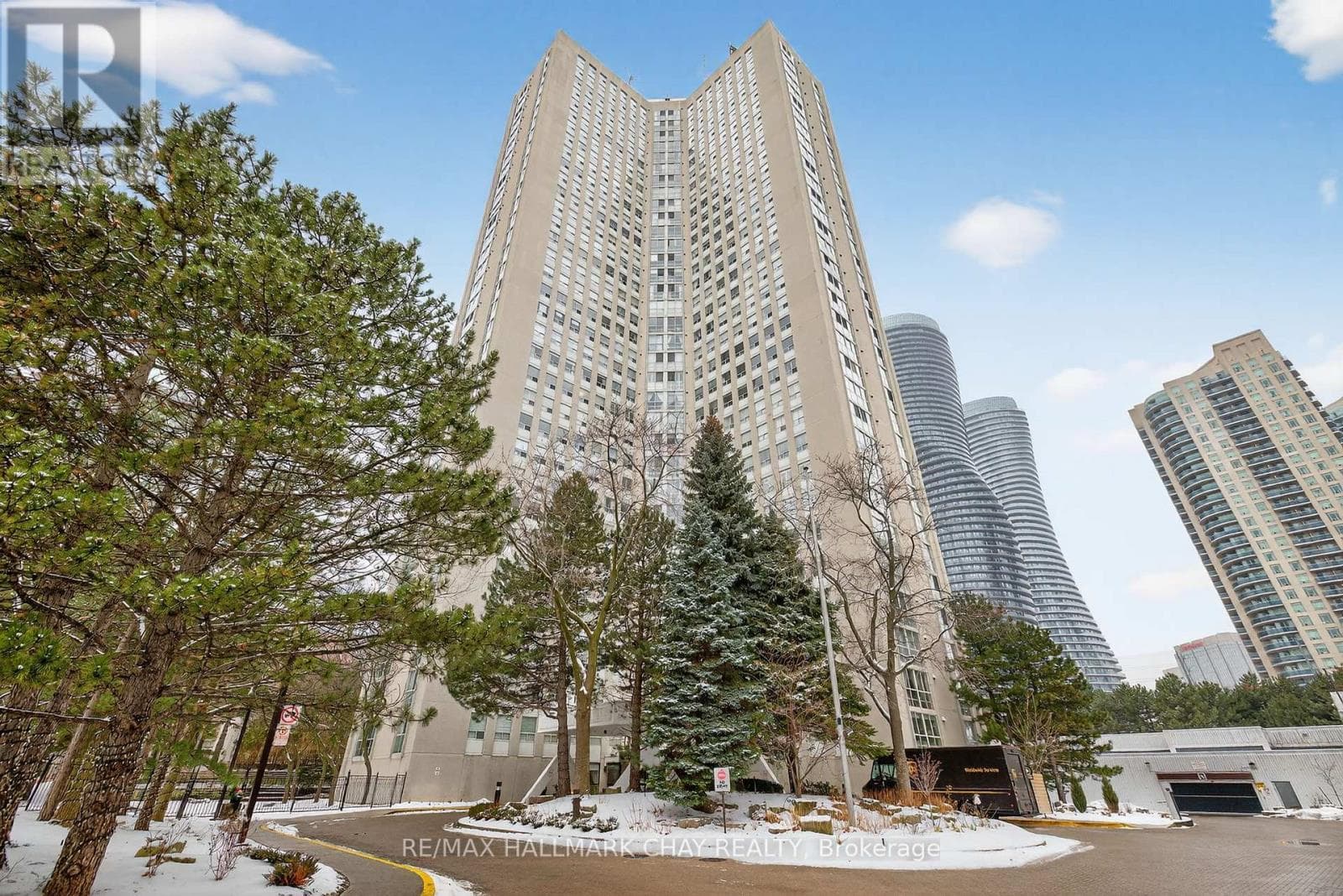 Apartment – 501 - 3650 KANEFF CRESCENT, Mississauga – photo 1