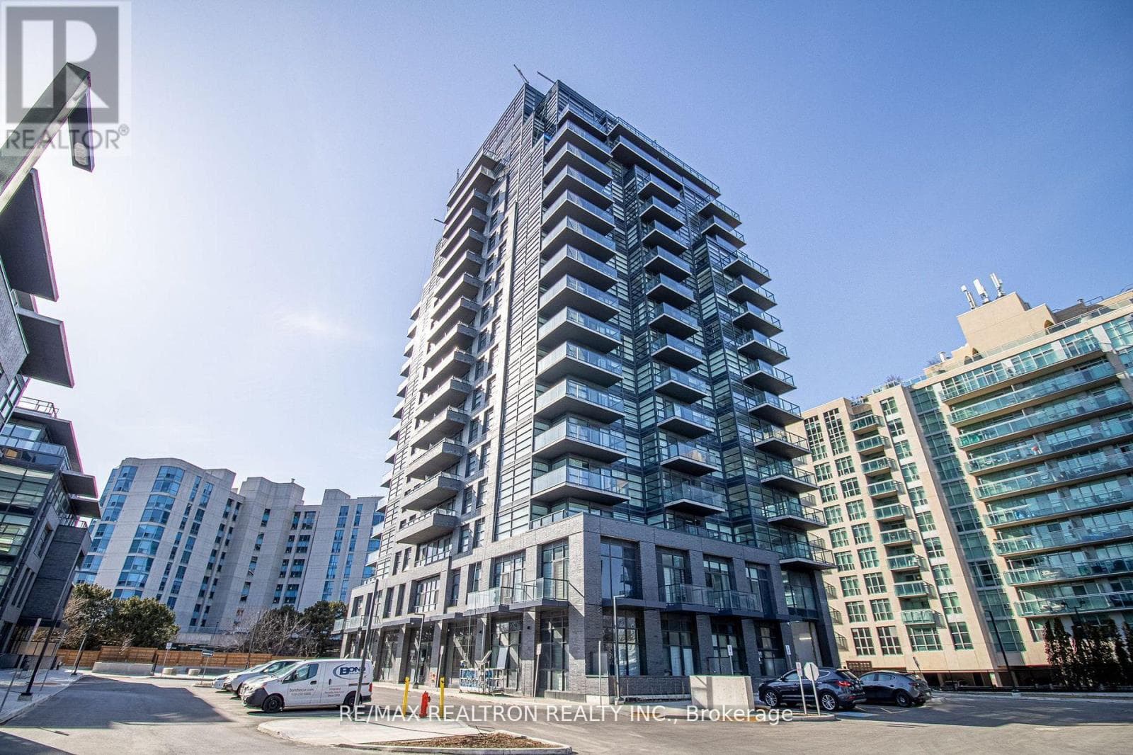 Apartment – 1402 - 1606 CHARLES STREET, Whitby – photo 1