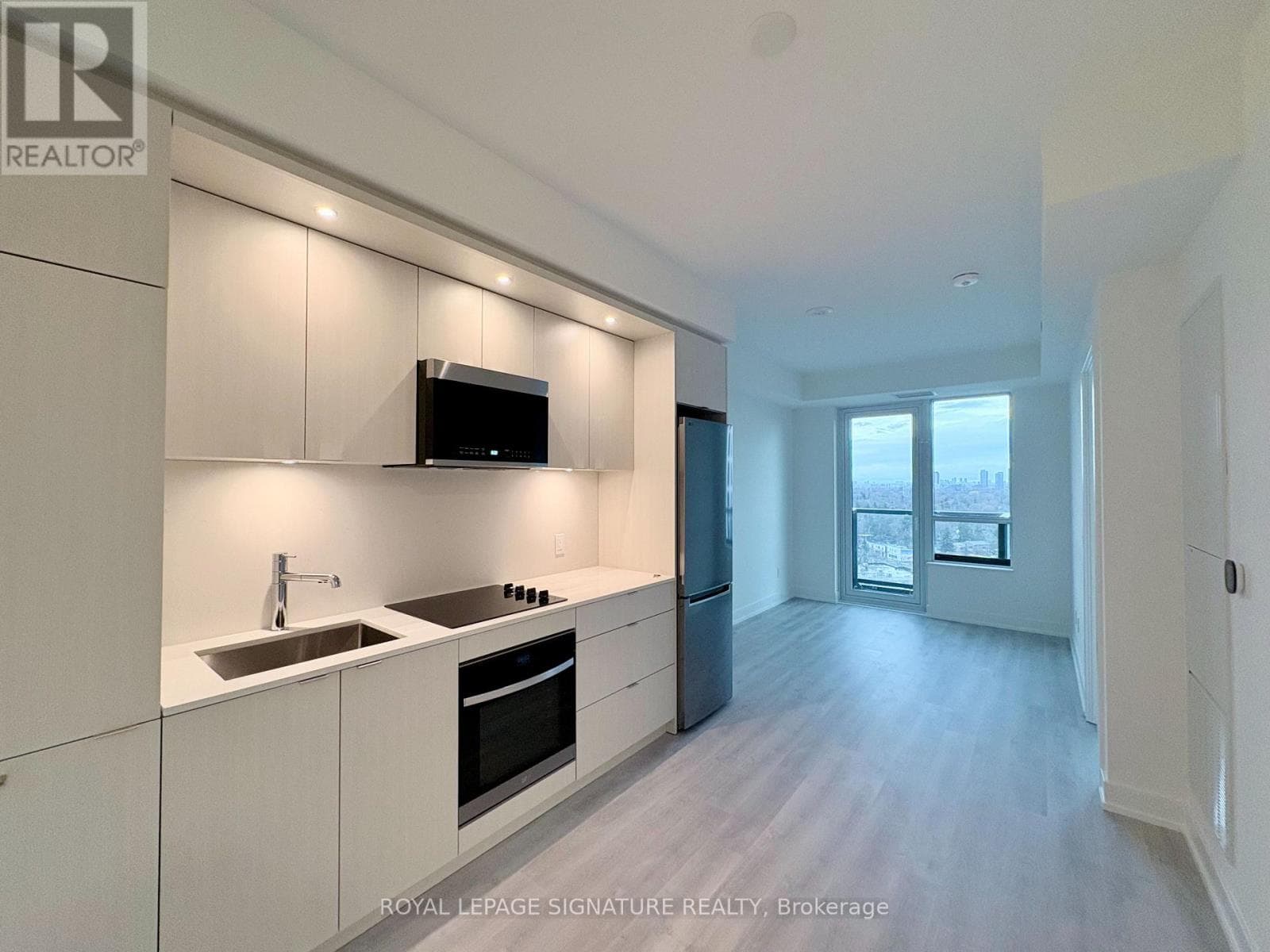 Apartment – 1810 - 60 CENTRAL PARK ROAD WAY, Toronto – photo 1